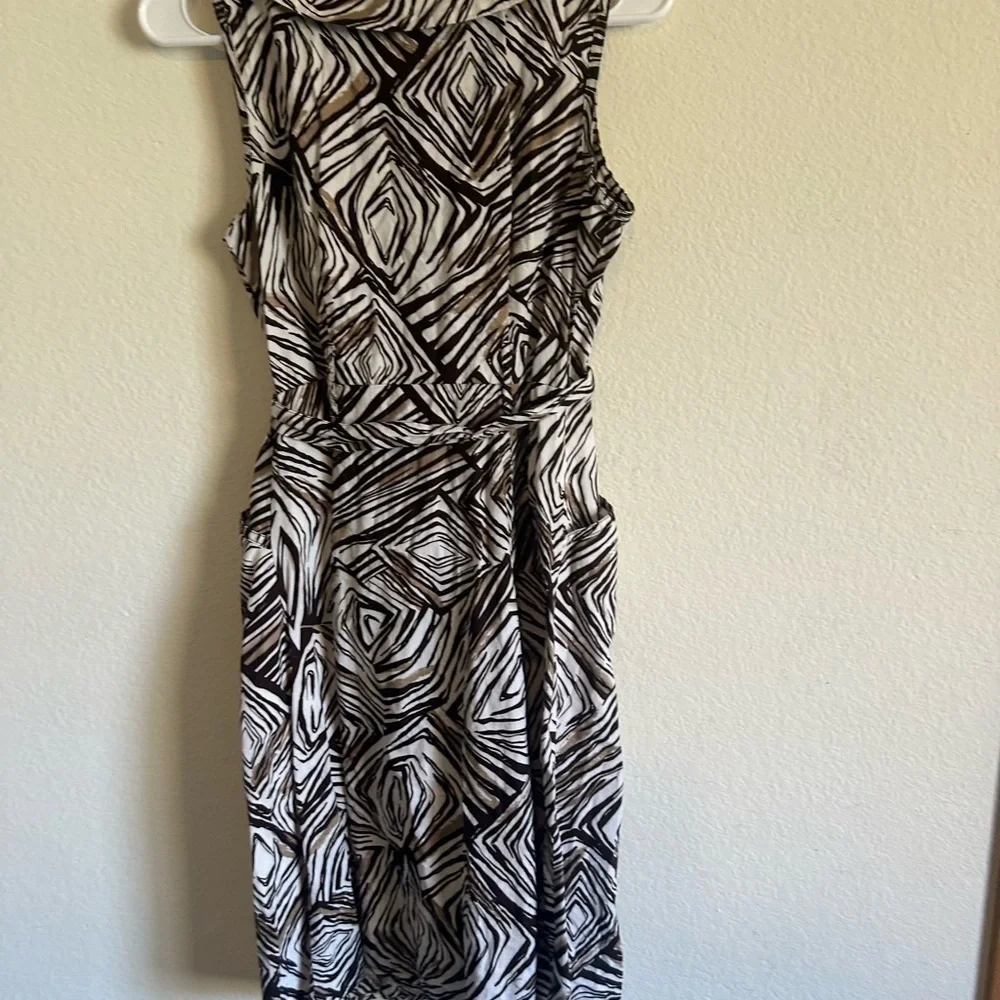 Mile Gabrielle Womens Size PM Brown & White Patterned Button Up Sleeveless Dress